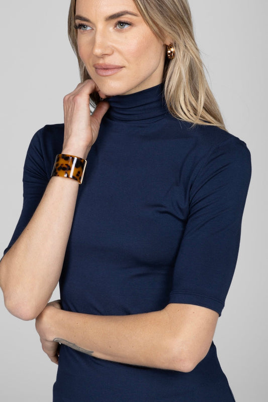 GRACE MOCKNECK TEE: MARINE NAVY
